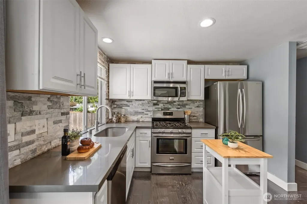 22014 5th Avenue W Bothell WA 98021