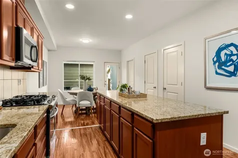 2852 S Nevada Street Seattle WA 98108