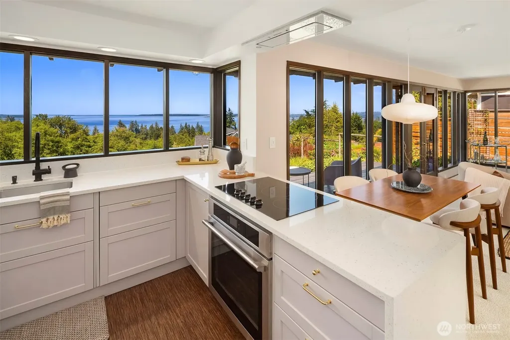 11505 103rd Avenue SW Vashon WA 98070
