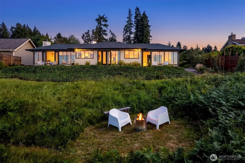 11505 103rd Avenue SW Vashon WA 98070