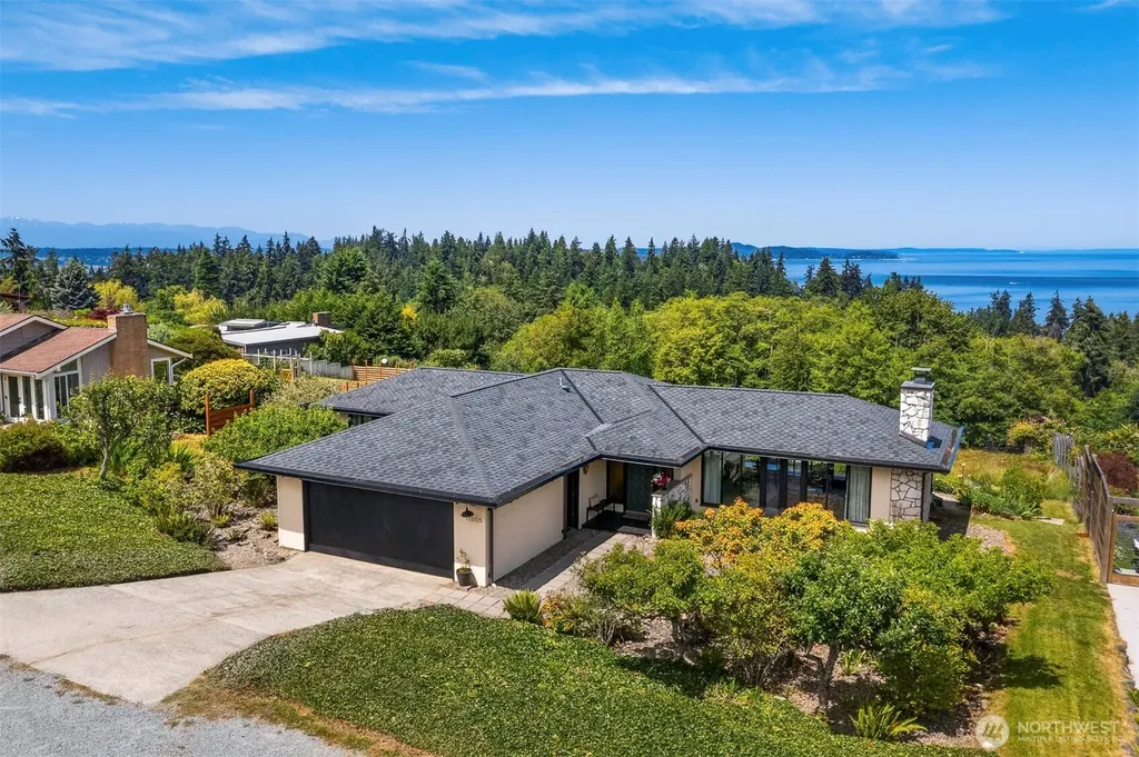 11505 103rd Avenue SW Vashon WA 98070