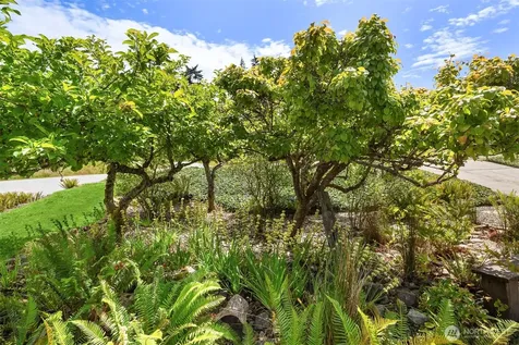 11505 103rd Avenue SW Vashon WA 98070