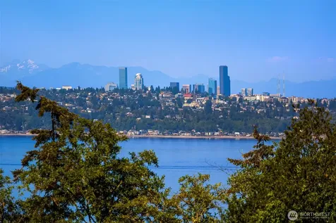 11505 103rd Avenue SW Vashon WA 98070