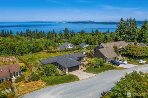 11505 103rd Avenue SW Vashon WA 98070