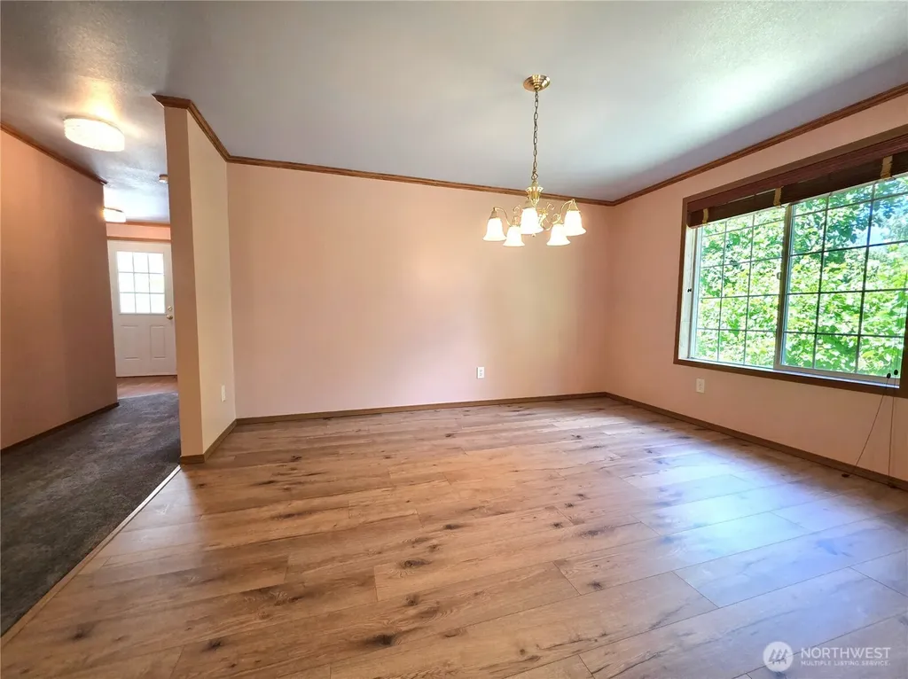 51 SE Cabana Avenue Shelton WA 98584