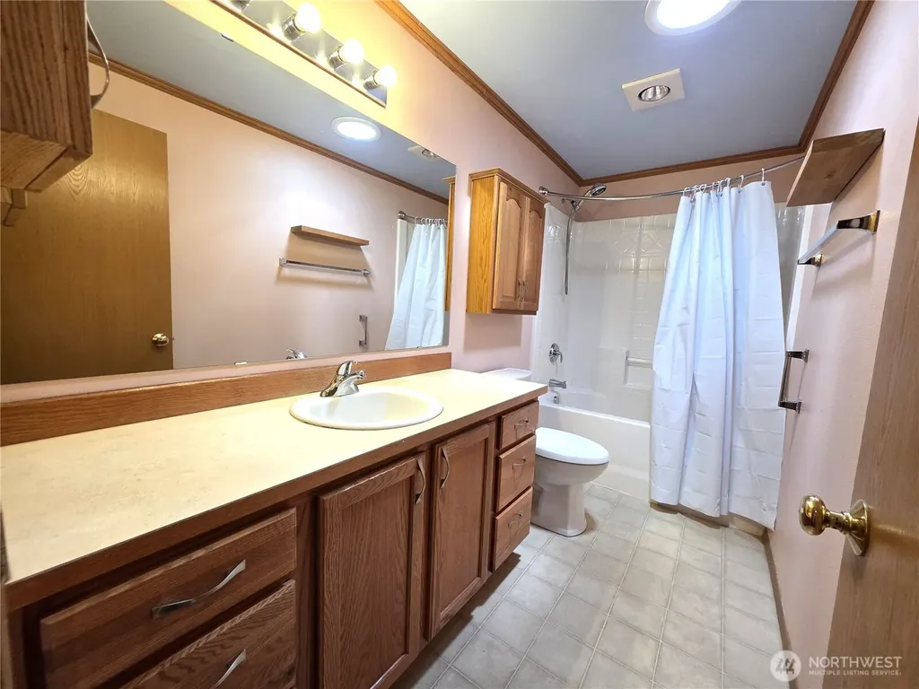 51 SE Cabana Avenue Shelton WA 98584