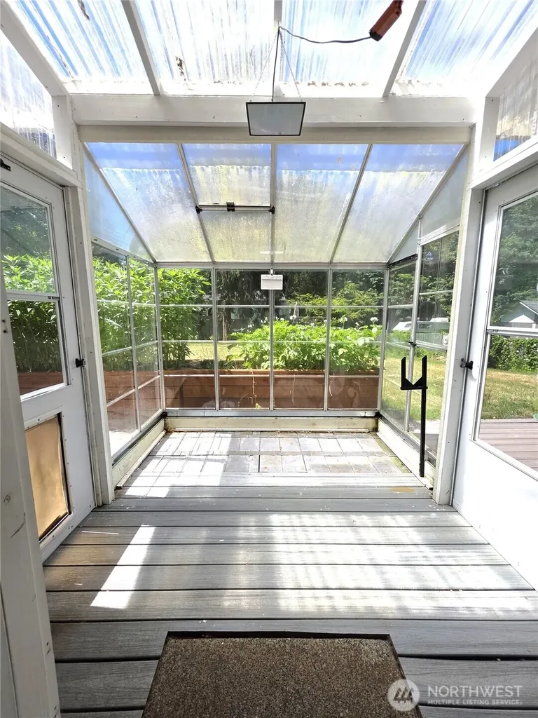 51 SE Cabana Avenue Shelton WA 98584