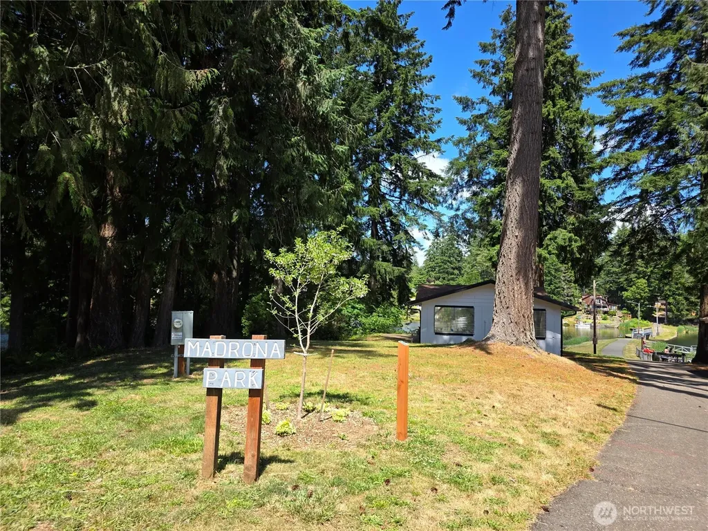 51 SE Cabana Avenue Shelton WA 98584