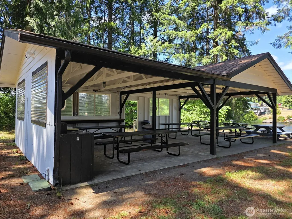 51 SE Cabana Avenue Shelton WA 98584