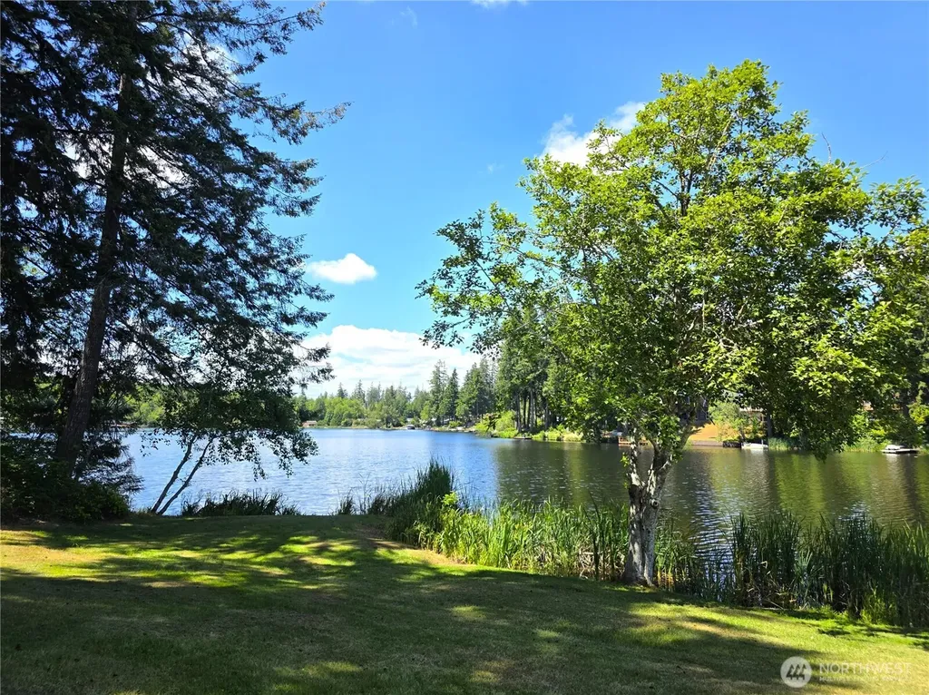 51 SE Cabana Avenue Shelton WA 98584