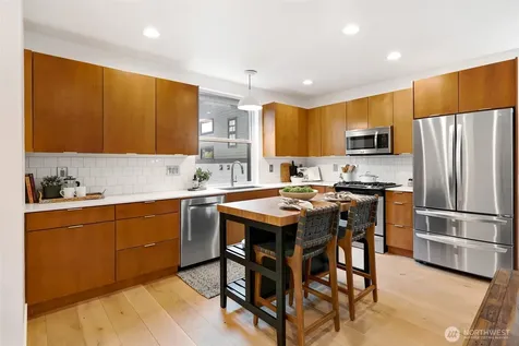1508 44th Avenue SW Seattle WA 98116