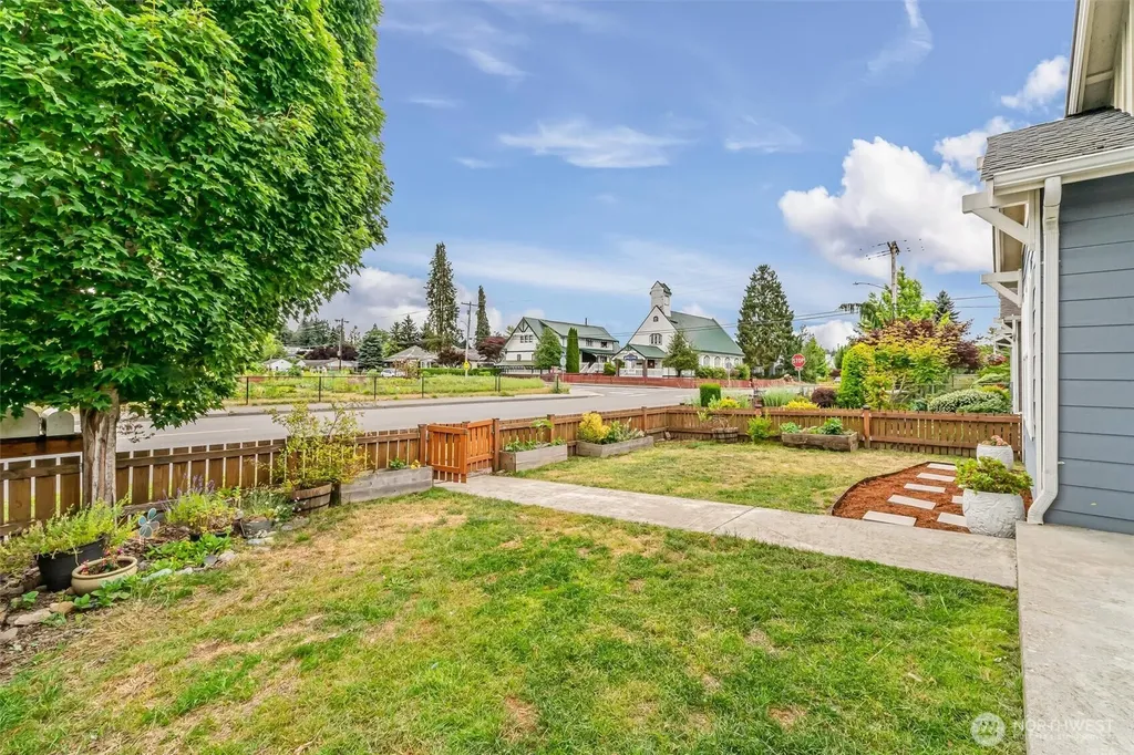 312 N French Avenue Arlington WA 98223