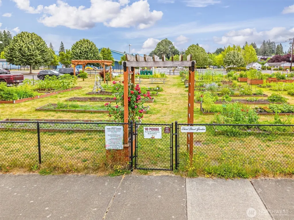 312 N French Avenue Arlington WA 98223