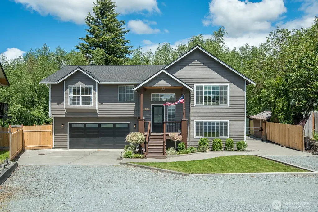 933 E Sharon Avenue Burlington WA 98233