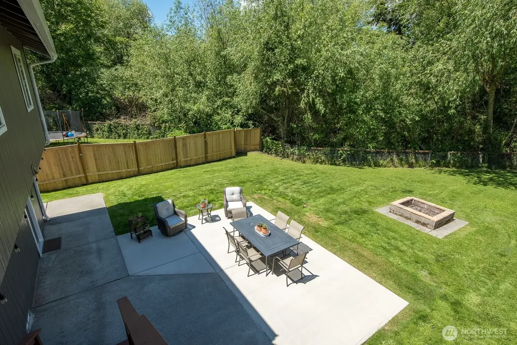933 E Sharon Avenue Burlington WA 98233