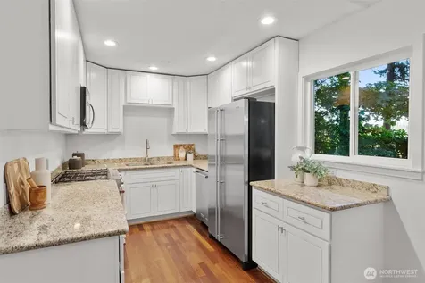 1928 109th Avenue SE Bellevue WA 98004