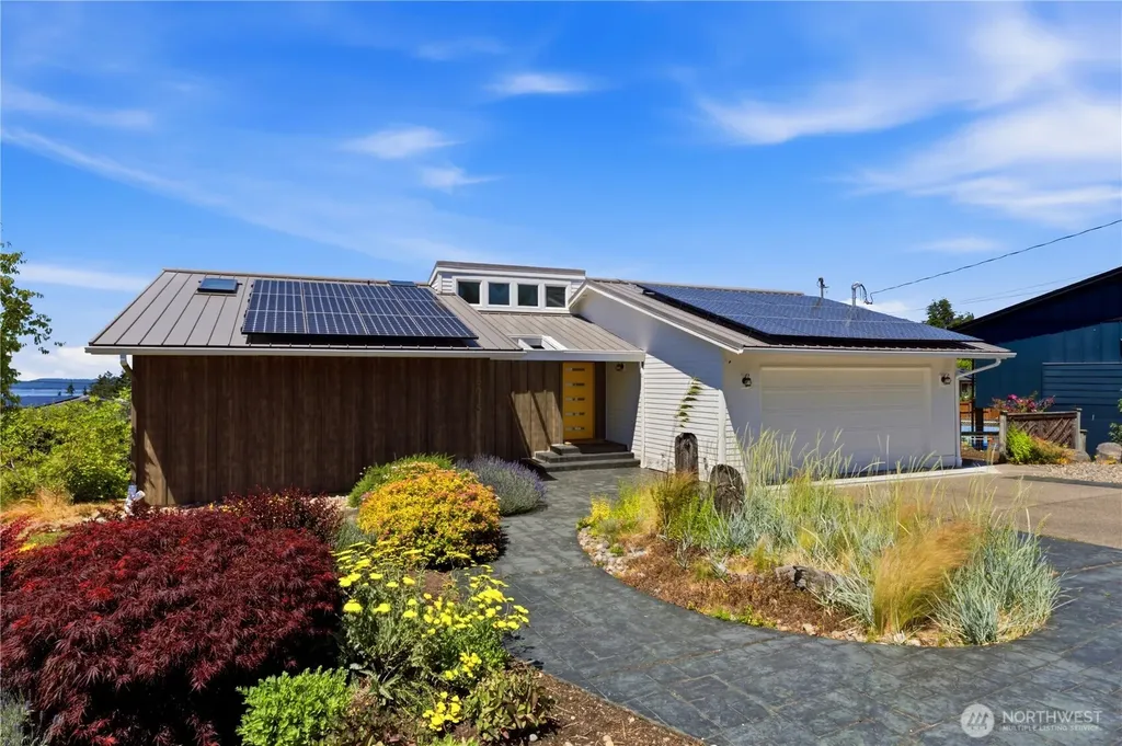 8615 43rd Street W University Place WA 98466