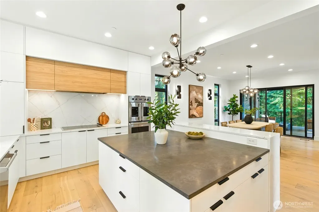 17720 SE 63rd Place Bellevue WA 98006