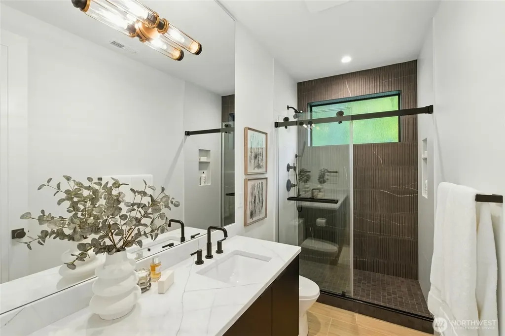 17720 SE 63rd Place Bellevue WA 98006
