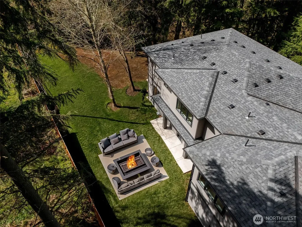 17720 SE 63rd Place Bellevue WA 98006