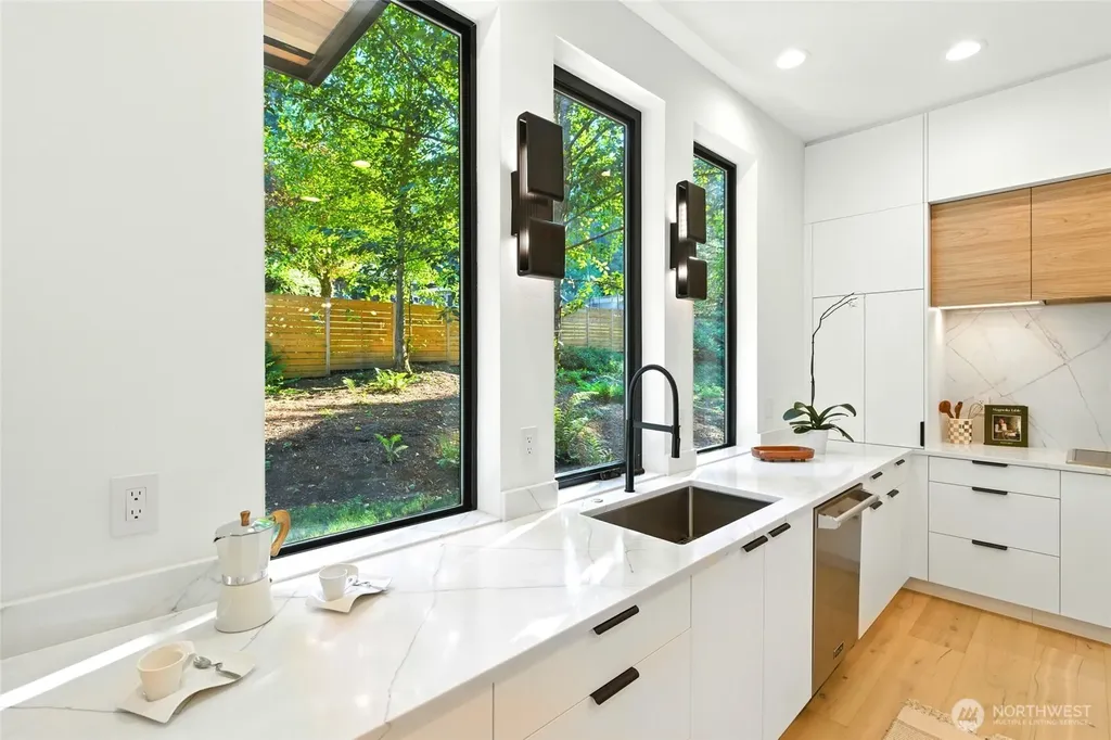 17720 SE 63rd Place Bellevue WA 98006