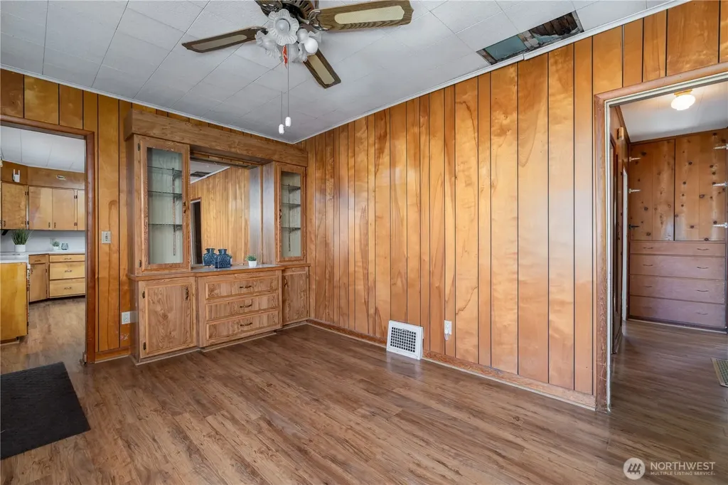 634 Dearborn Avenue Shelton WA 98584