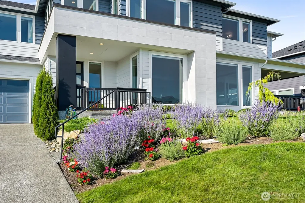 8452 Camas Drive Blaine WA 98230