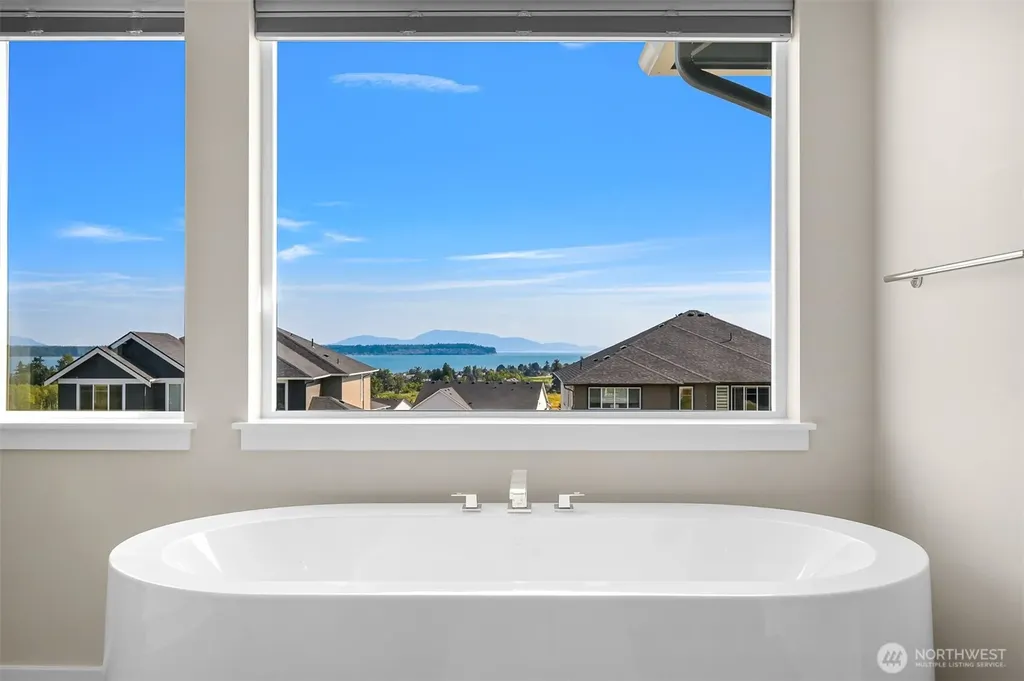 8452 Camas Drive Blaine WA 98230