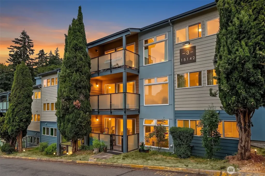 15142 65th Avenue S Tukwila WA 98188