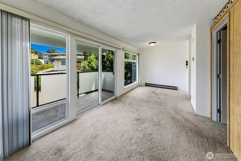 15142 65th Avenue S Tukwila WA 98188