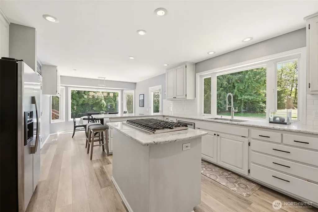 4225 Montgomery Place Mount Vernon WA 98274