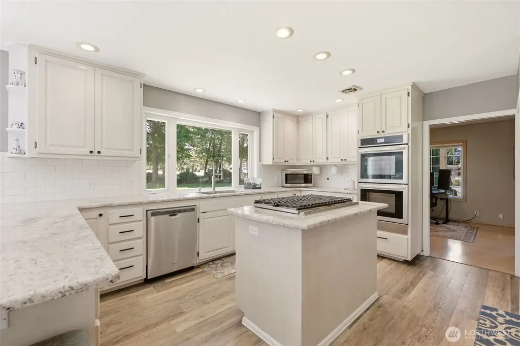 4225 Montgomery Place Mount Vernon WA 98274
