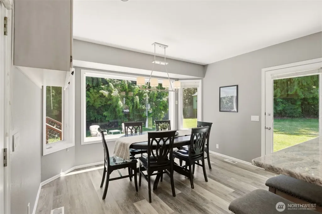 4225 Montgomery Place Mount Vernon WA 98274