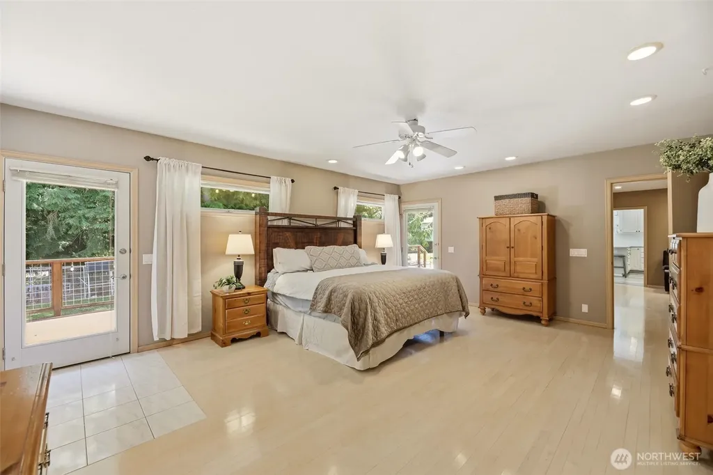 4225 Montgomery Place Mount Vernon WA 98274