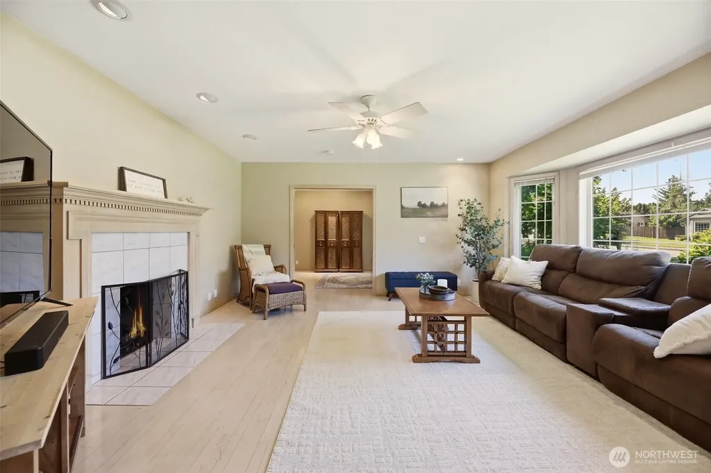 4225 Montgomery Place Mount Vernon WA 98274