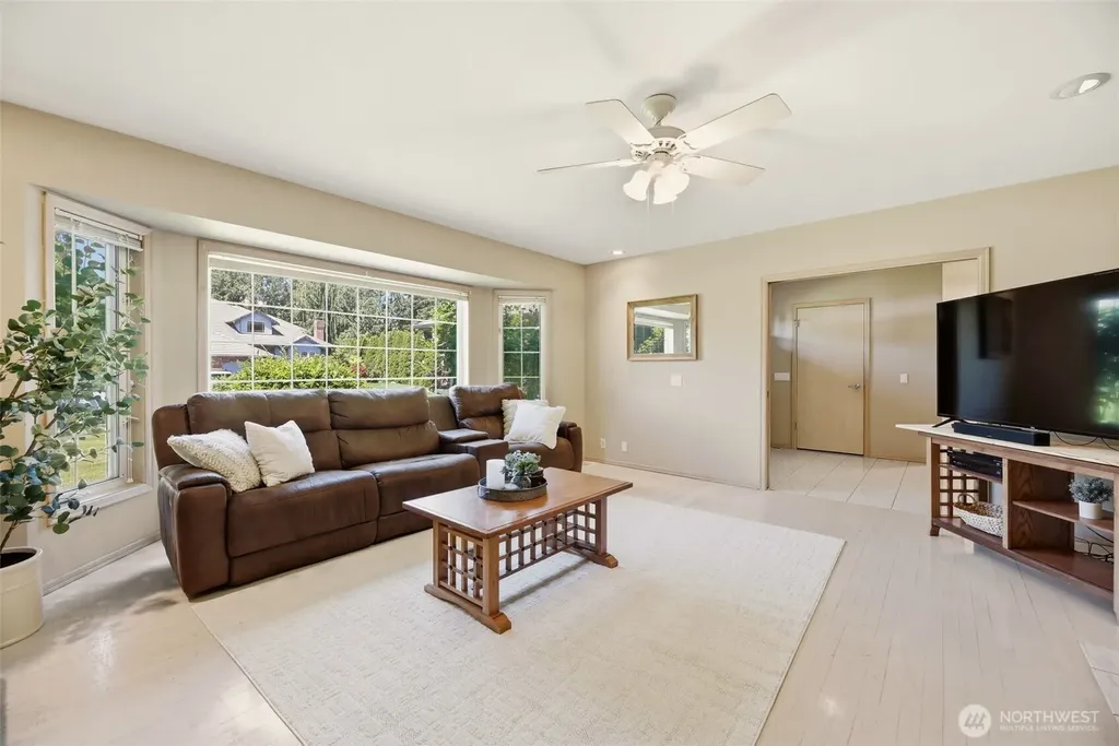 4225 Montgomery Place Mount Vernon WA 98274