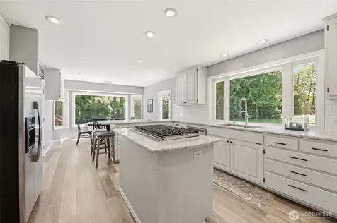 4225 Montgomery Place Mount Vernon WA 98274