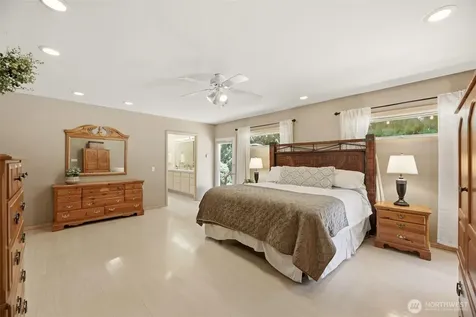 4225 Montgomery Place Mount Vernon WA 98274