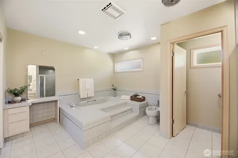 4225 Montgomery Place Mount Vernon WA 98274