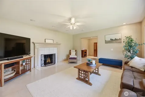 4225 Montgomery Place Mount Vernon WA 98274