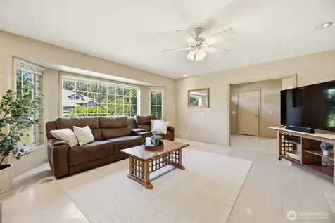 4225 Montgomery Place Mount Vernon WA 98274