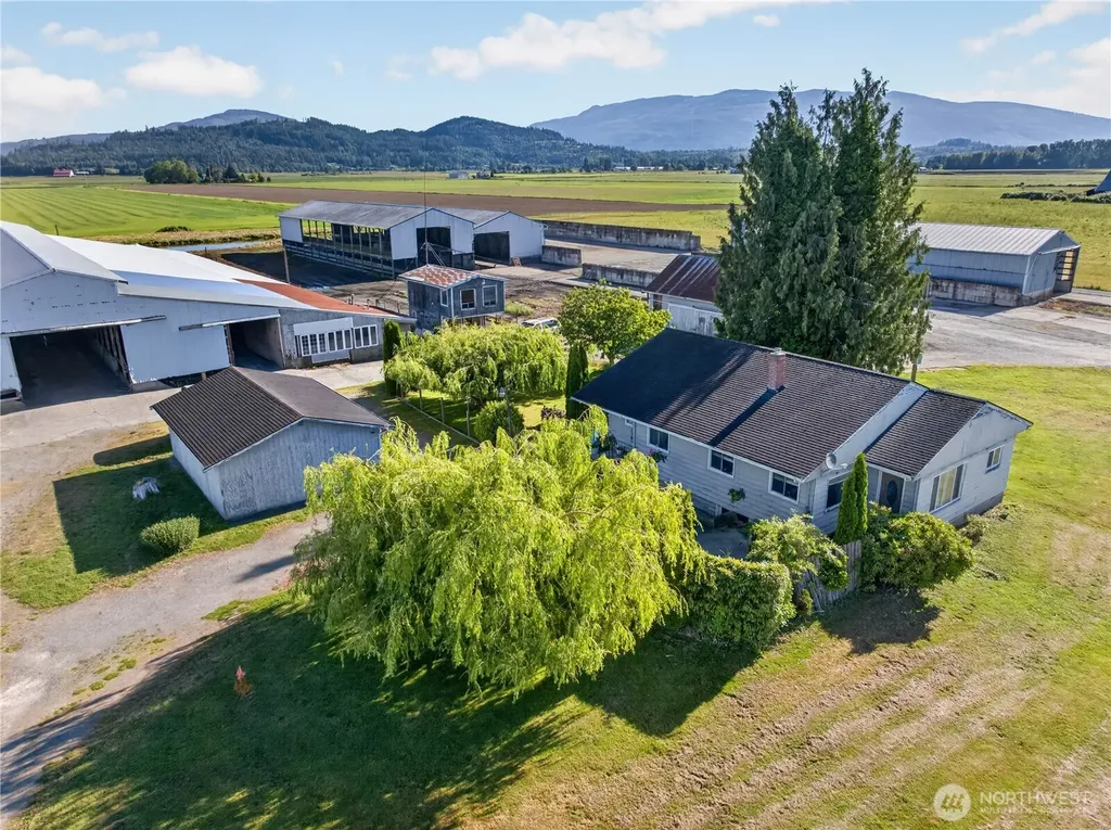19933 Cook Road Burlington WA 98233