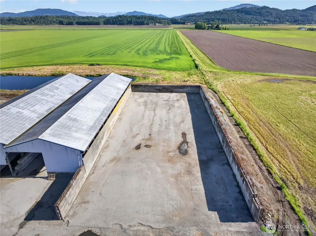 19933 Cook Road Burlington WA 98233