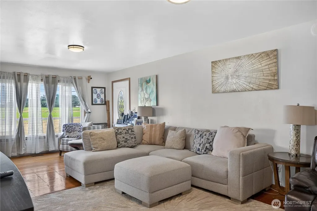19933 Cook Road Burlington WA 98233