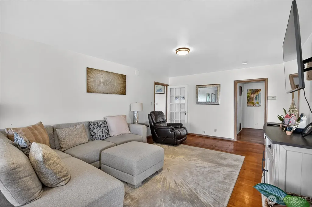 19933 Cook Road Burlington WA 98233