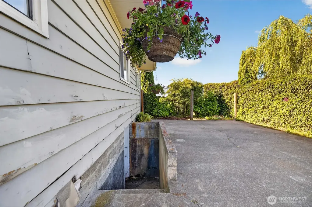 19933 Cook Road Burlington WA 98233