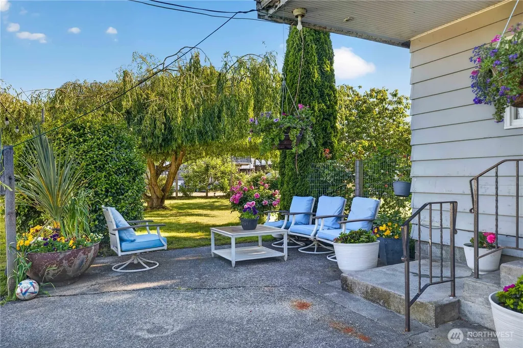 19933 Cook Road Burlington WA 98233