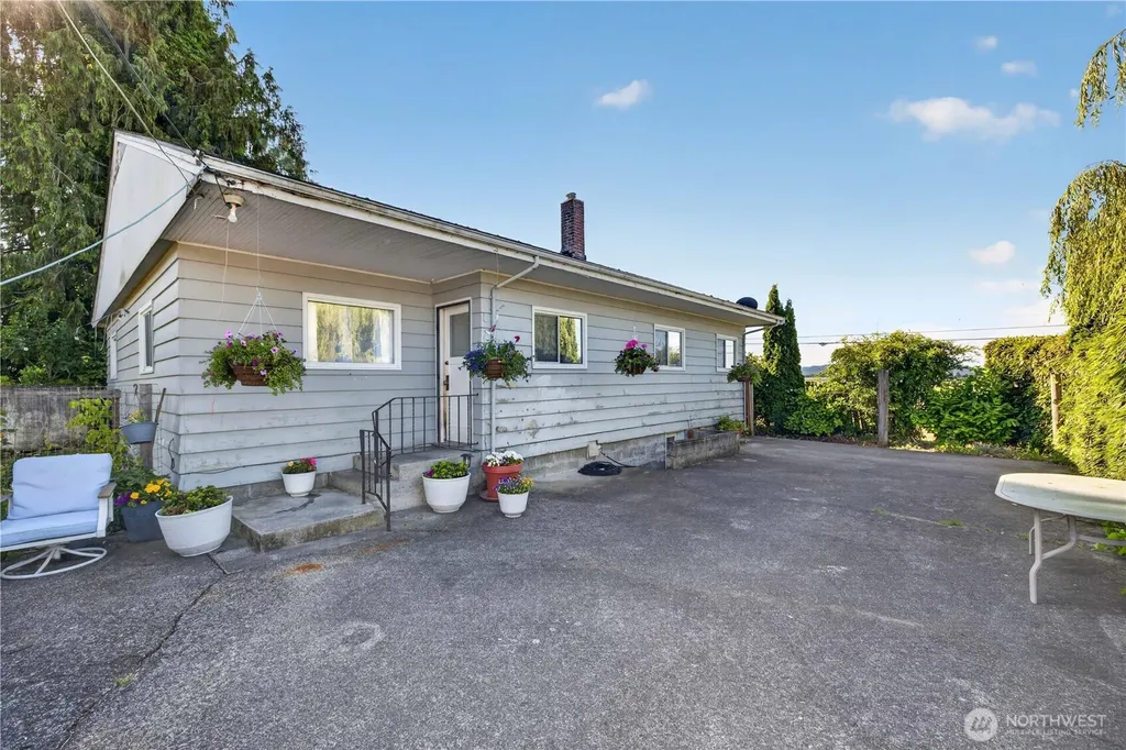 19933 Cook Road Burlington WA 98233
