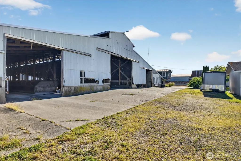 19933 Cook Road Burlington WA 98233