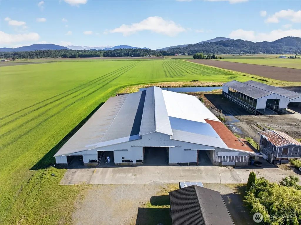 19933 Cook Road Burlington WA 98233